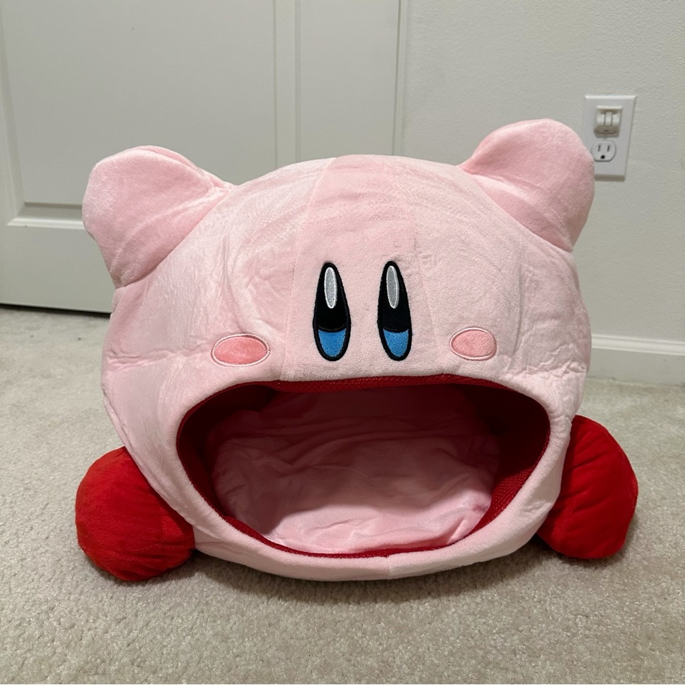 Super cute pink Kirby pets bed.